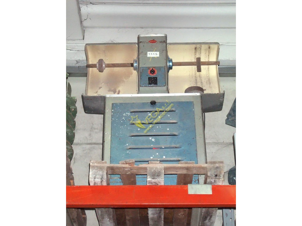 Lucidatrice per metalli con aspiratore in vendita - foto 1