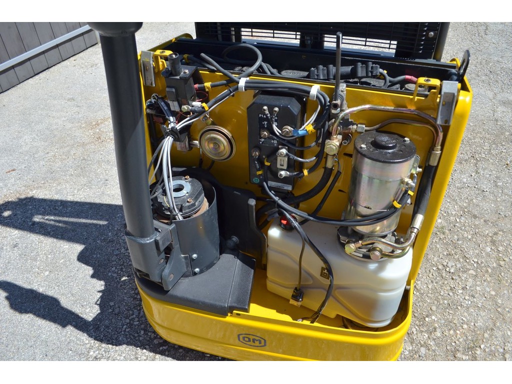 VENDO CARRELLO ELEVATORE OM COME NUOVO in vendita - foto 3
