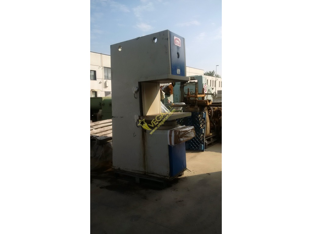 Pressa Idraulica marchiata Ficola mod 130 Ton in vendita - foto 2