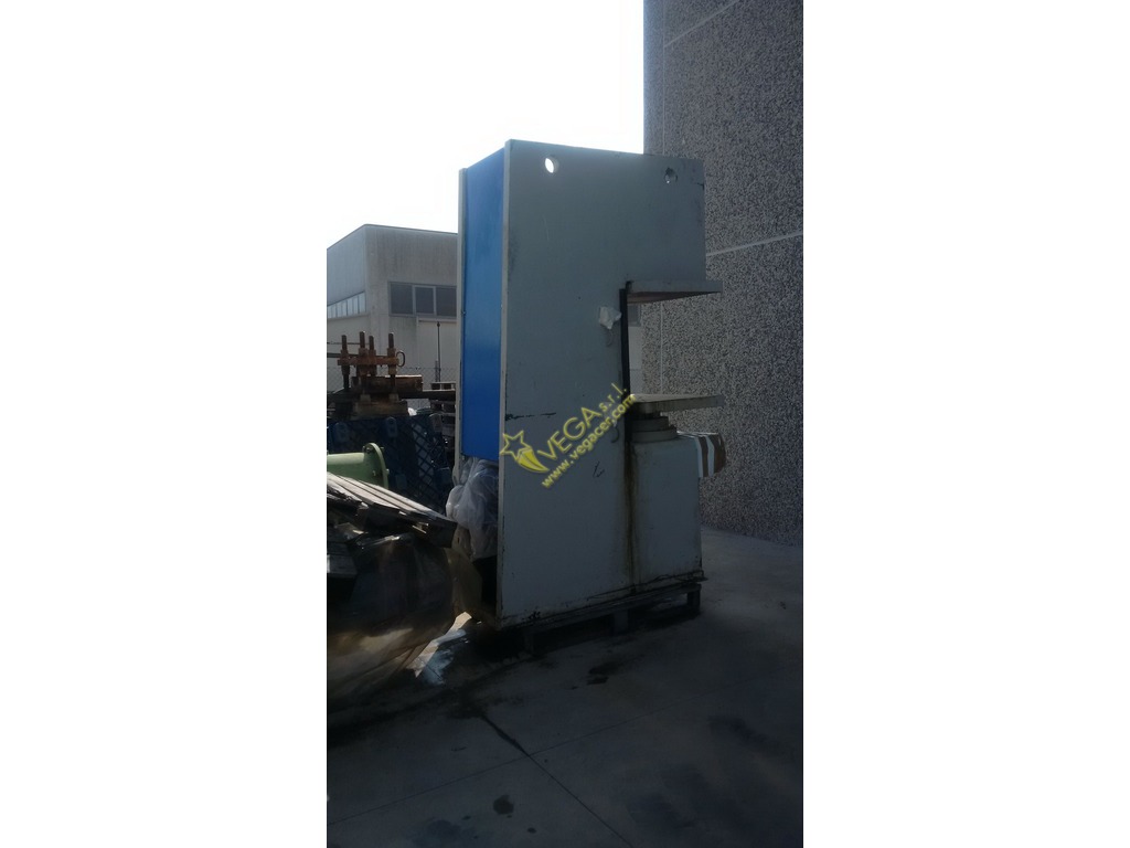 Pressa Idraulica marchiata Ficola mod 130 Ton in vendita - foto 3
