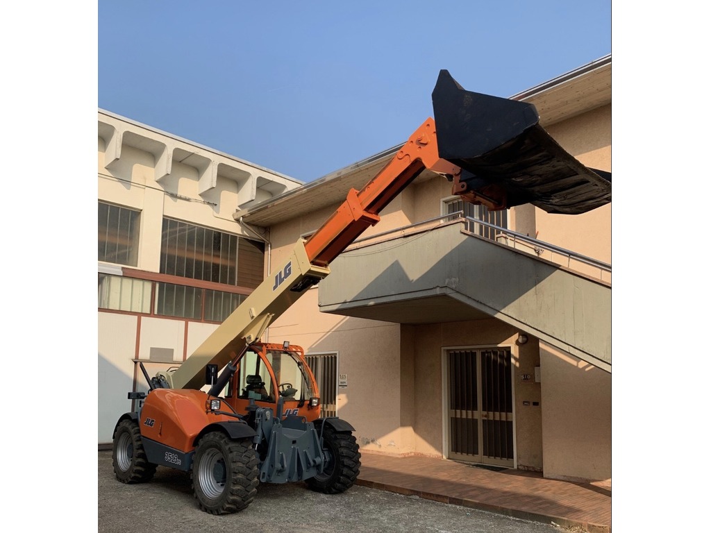 Telescopico 3513 JLG in vendita - foto 1
