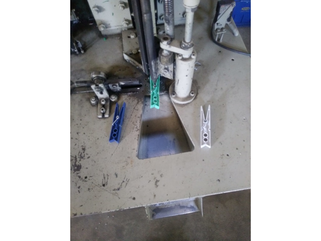 Centri di lavoro plastica in vendita