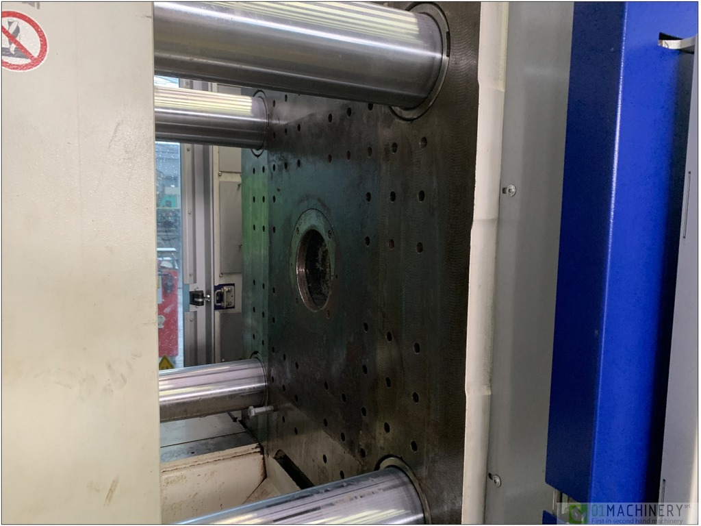 Pressa per iniezione KRAUSS MAFFEI - Code In 7966 in vendita - foto 5