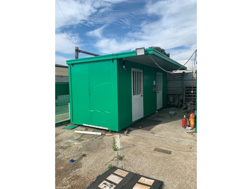 Container Ufficio con tettoia in vendita - foto 1