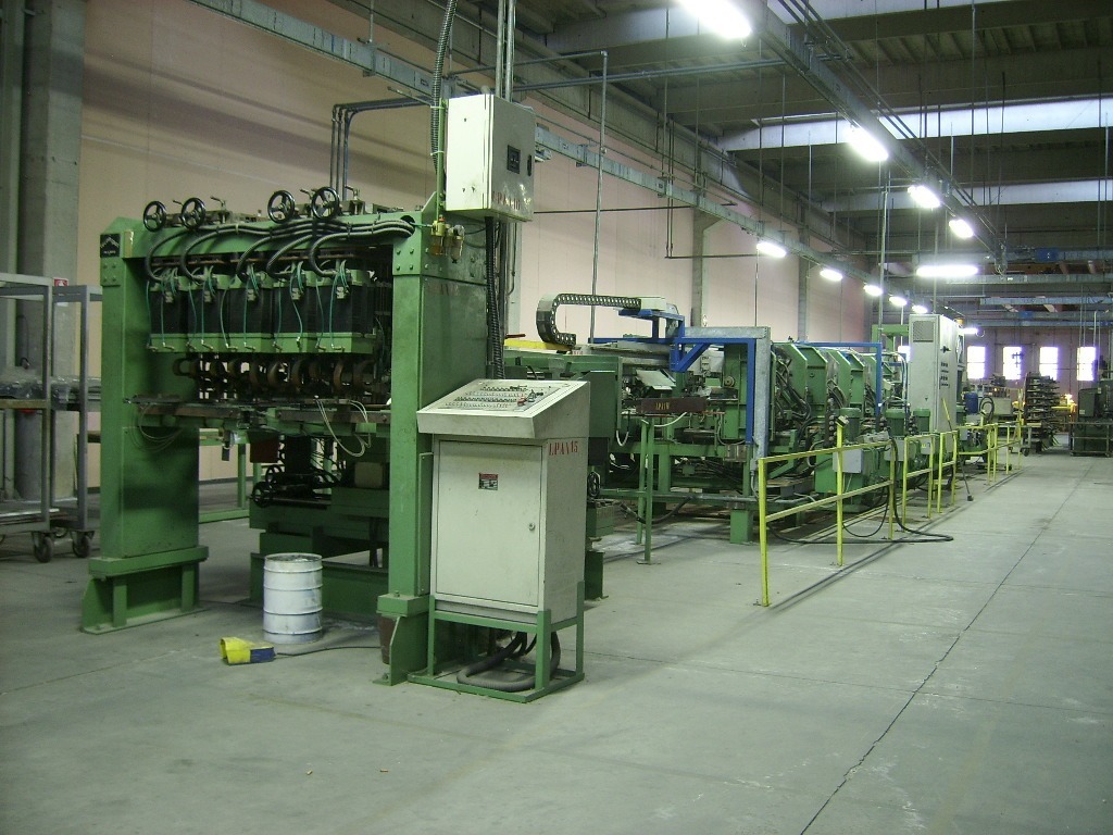 Linea di Piegatura e saldatura ripiani metallici in vendita - foto 1