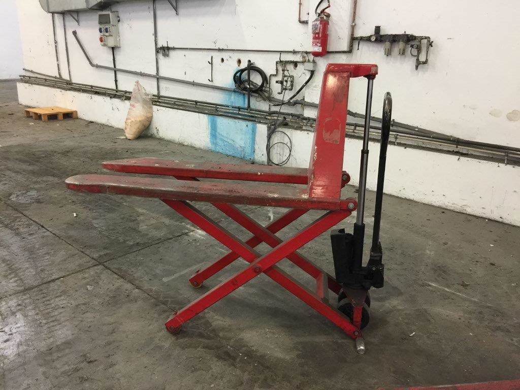 Traspallet manuale pantografo 1,5Ton in vendita - foto 1