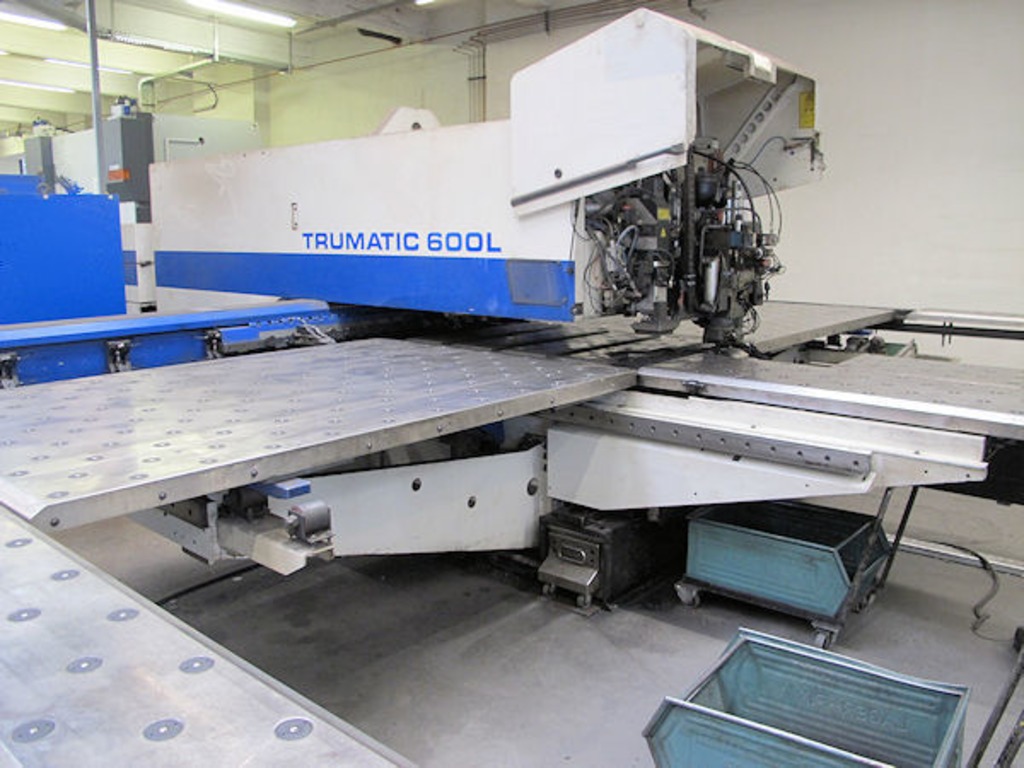 TRUMPF punzonatrice - Laser mod. TC 600 L - 1800 watt - 3000x1600 in vendita - foto 3