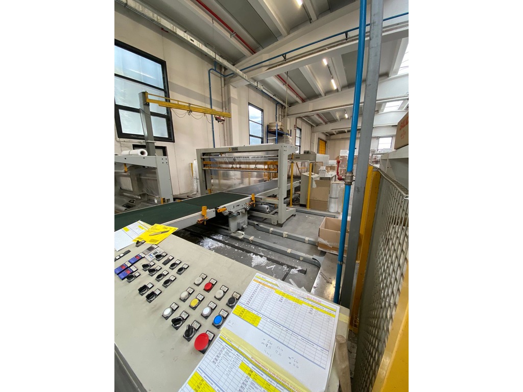 LINEA IMBALLATRICE  A FILM THERMORETRAIBILE in vendita - foto 1