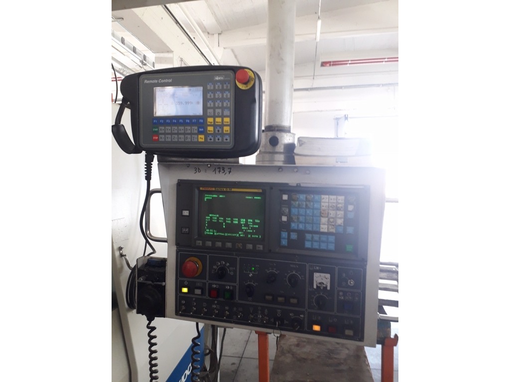 Centro di lavoro verticale Daewoo ACE - V600 in vendita - foto 2