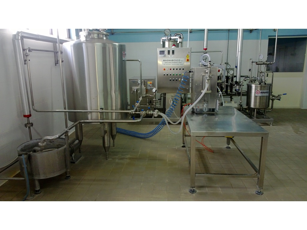 Impianto imbottigliamento latte fresco – capacità 500-700lt/h in vendita - foto 1