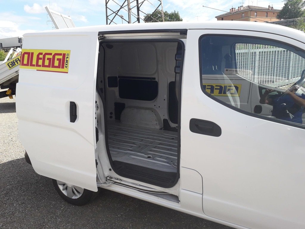 Minivan NV200 in vendita - foto 3