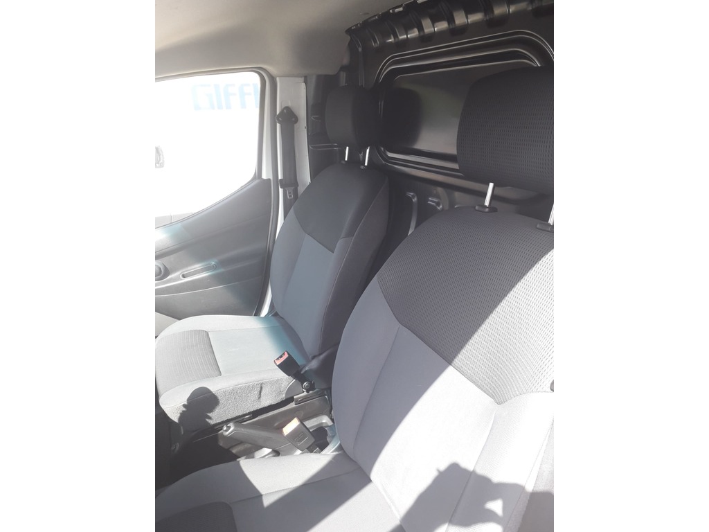 Minivan NV200 in vendita - foto 6