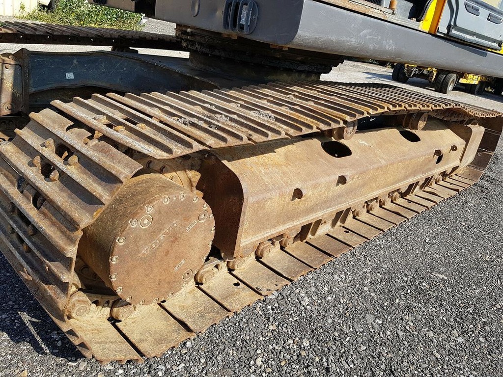 Escavatore Volvo 210BLC in vendita - foto 5