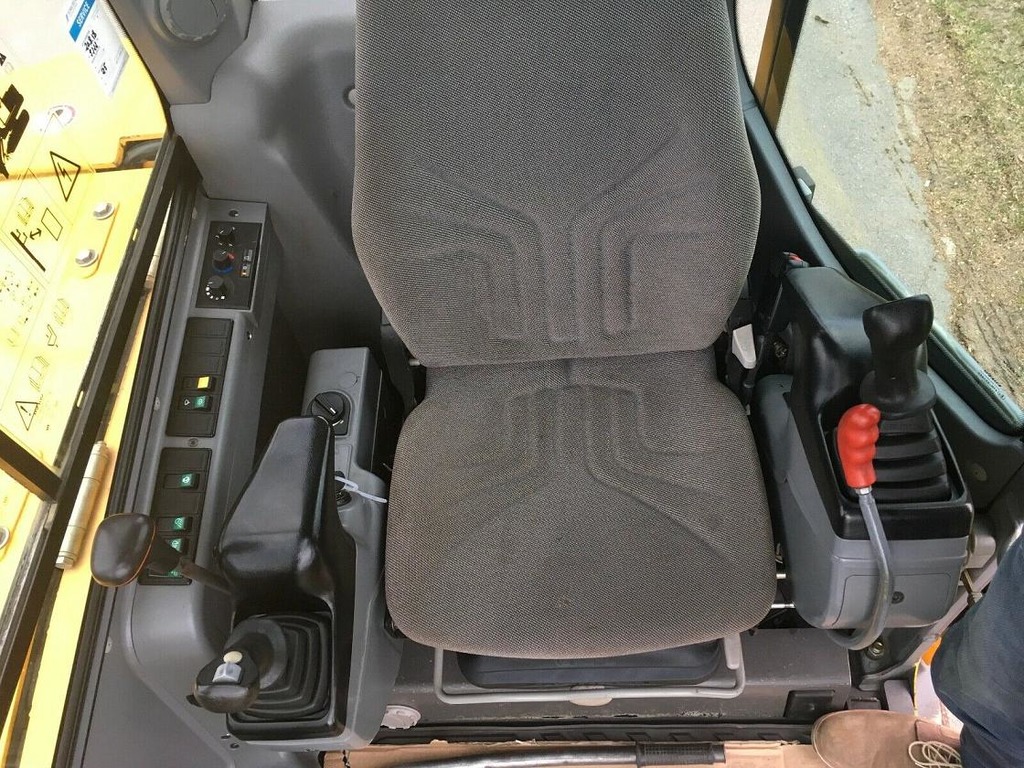 Escavatore Volvo ECR 88 in vendita - foto 4