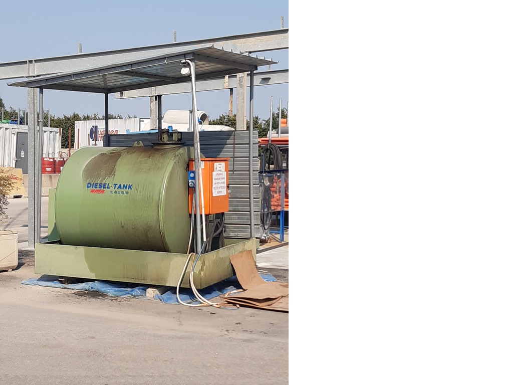 SERBATOIO GASOLIO MARCA AMA MOD. DTO 35 LITRI 3380 in vendita - foto 2