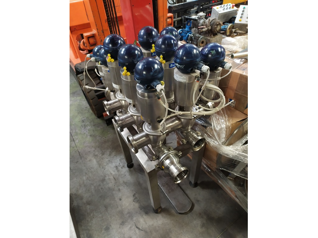 VALVOLE,POMPE, BLOCCHI, TUBI, RACCORDI  Gestione Flussi Alimentari INOX in vendita - foto 1