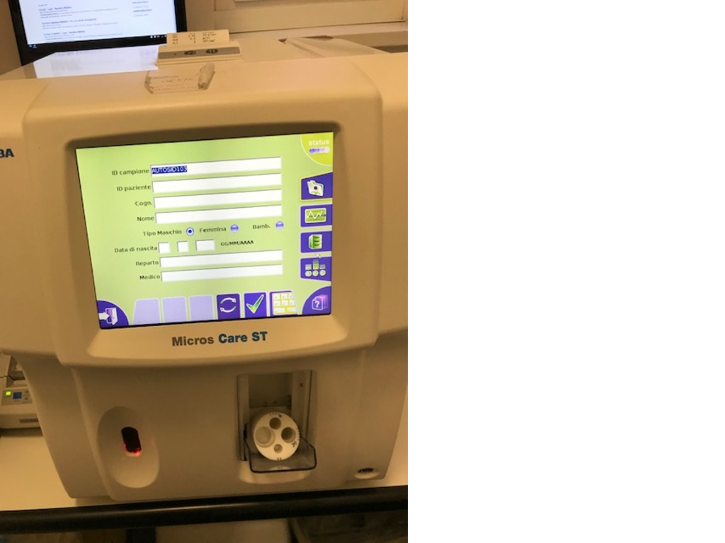 Micros care Roche diagnostics Autonalisi in vendita - foto 1