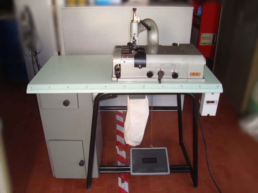 Attrezzatura tessile varia in vendita