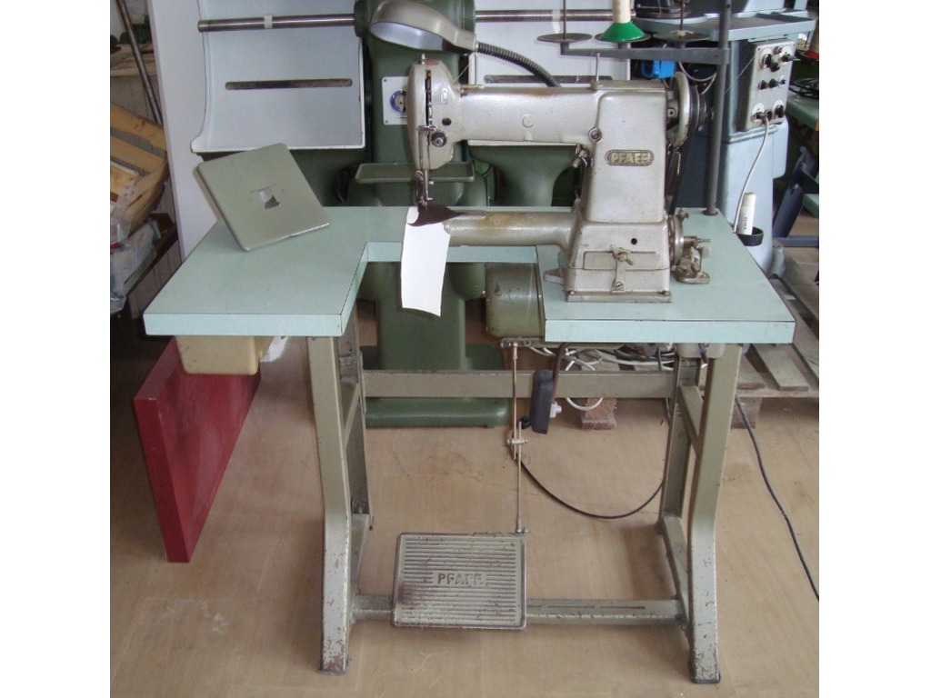 Macchine per cucire in vendita