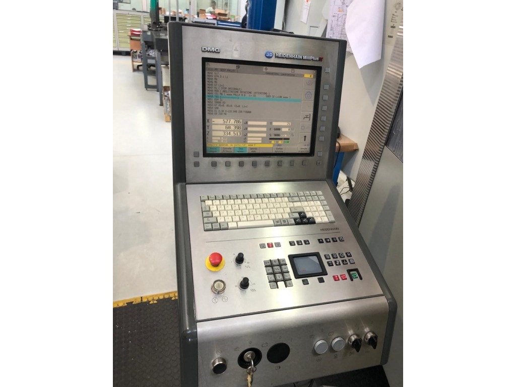 CENTRO DI LAVORO VERTICALE 5 ASSI DMG DMC 60 T RS3 in vendita - foto 2