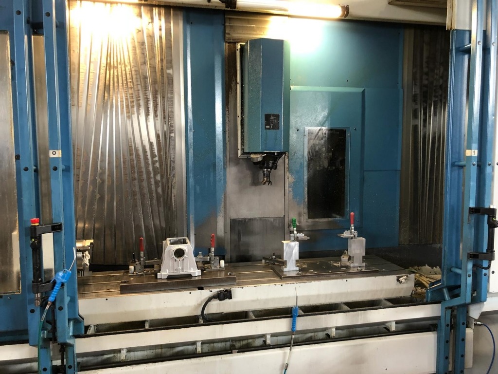 Centro di lavoro verticale a montante mobile in vendita - foto 2