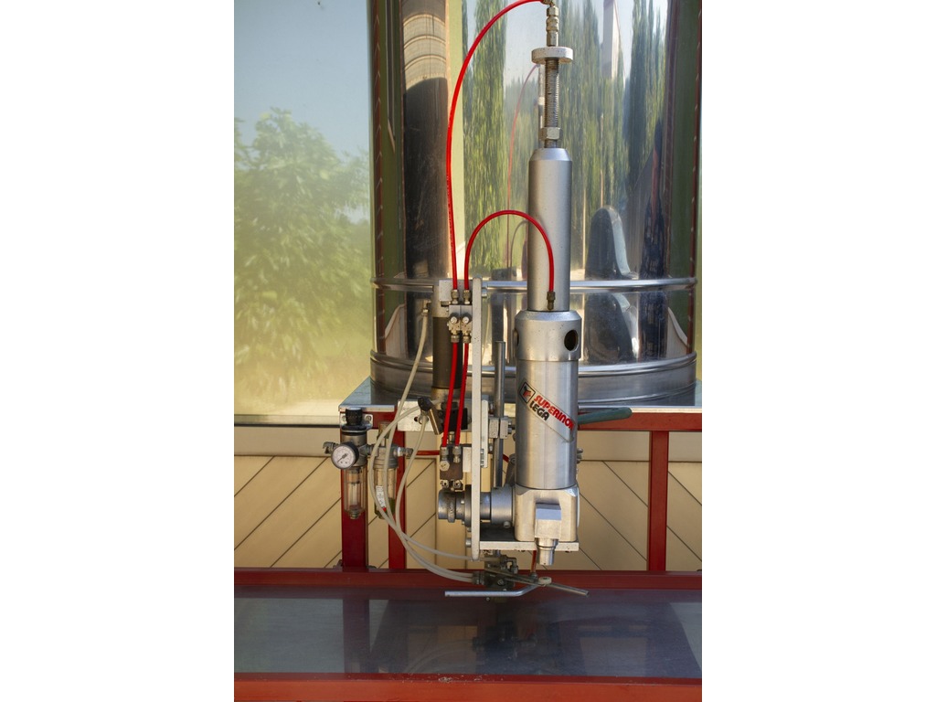 Dosatrice pneumatica inox LEGA da 50 a 1000 gr in vendita - foto 2