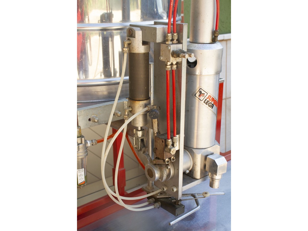Dosatrice pneumatica inox LEGA da 50 a 1000 gr in vendita - foto 3