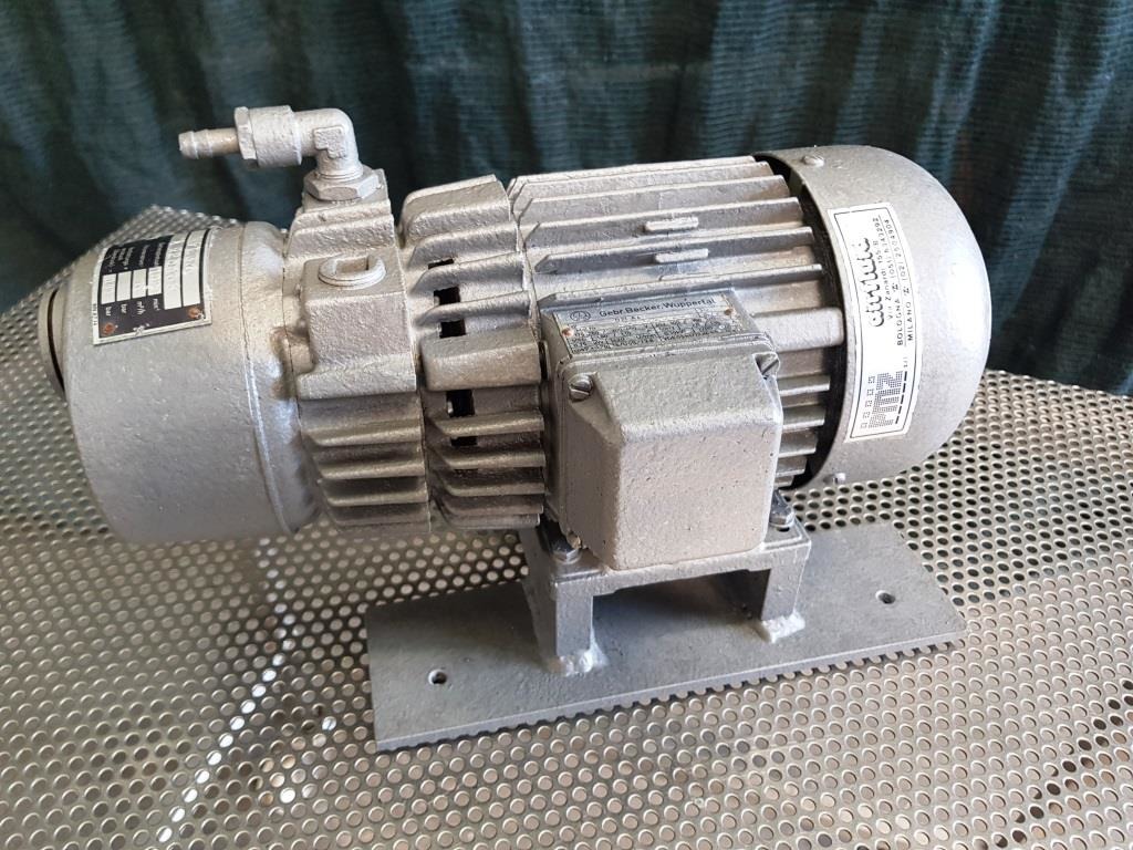 POMPA DA VUOTO A SECCO AIRFLUID MOD. VT 3.6 (COD. POM-110) in vendita - foto 3