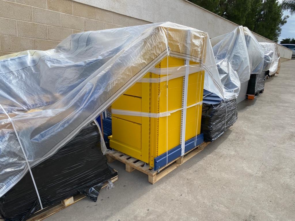 Arredamento completo di 1400mq per negozio di elettronica ed elettrodomestici in vendita - foto 3