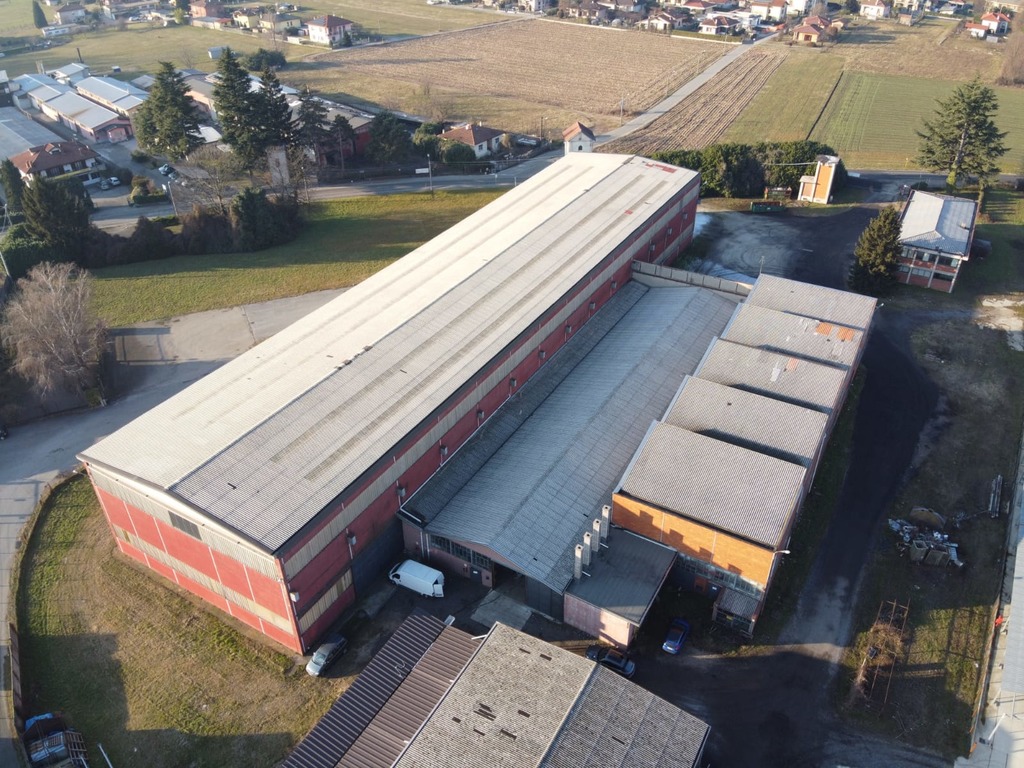 Brebbia (VA), Via per Cadrezzate 9  Affittasi singolo capannone mq. 1.000;. in vendita - foto 3