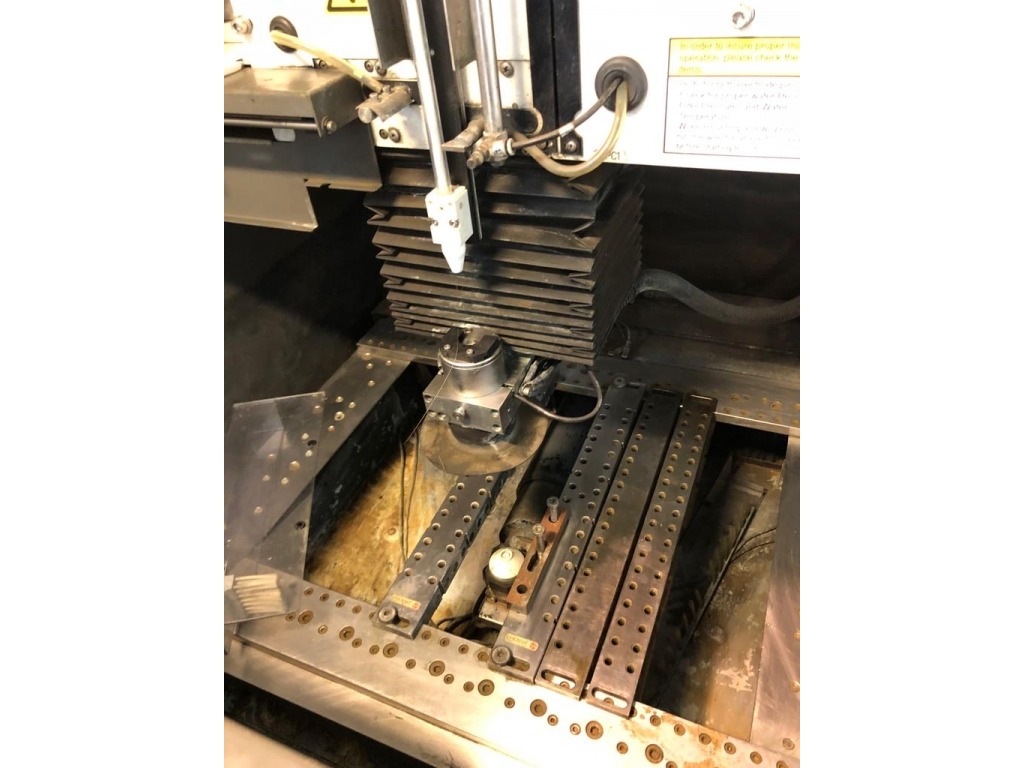 ELETTROEROSIONE A FILO FANUC ROBOCUT ALFA 1-iA in vendita - foto 3