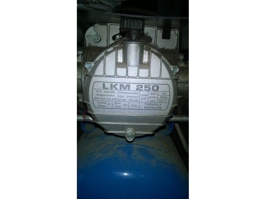 Compressore LKM 250, Serbatoio da 50 litri in vendita - foto 2