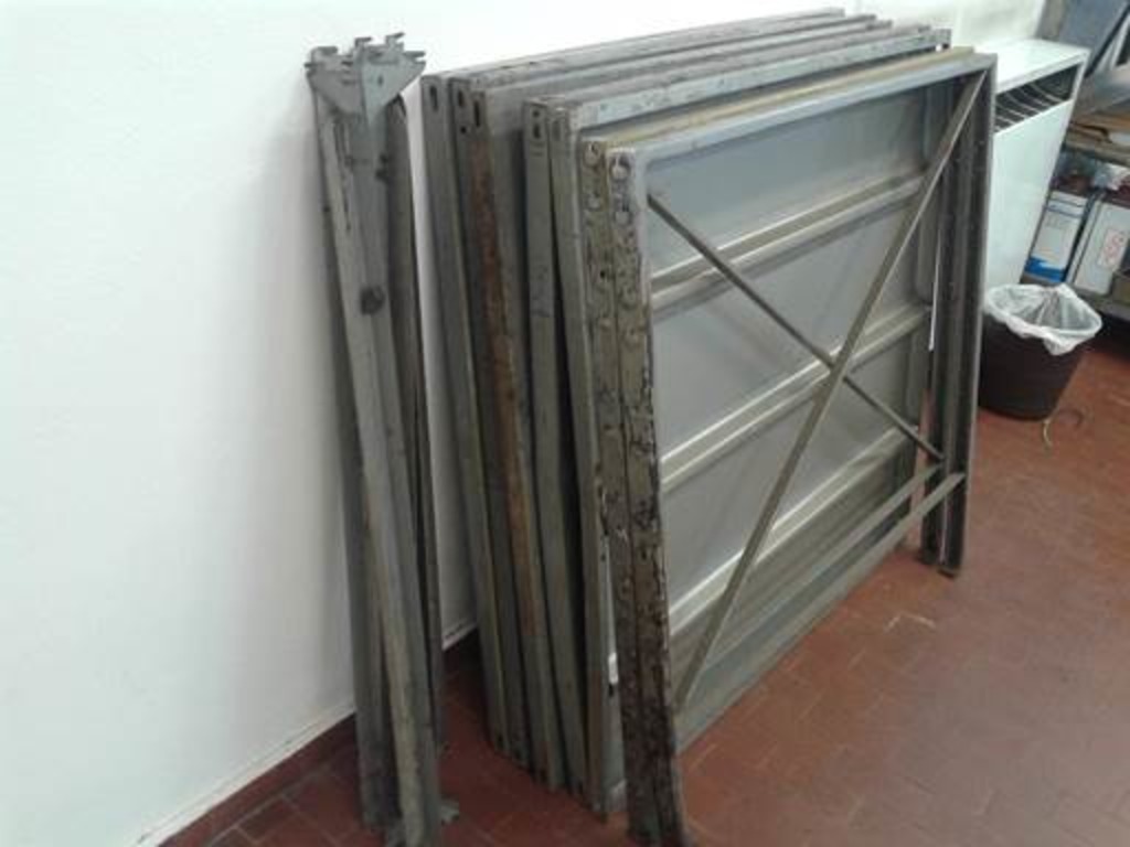 TAVOLO IN FERRO in vendita - foto 2