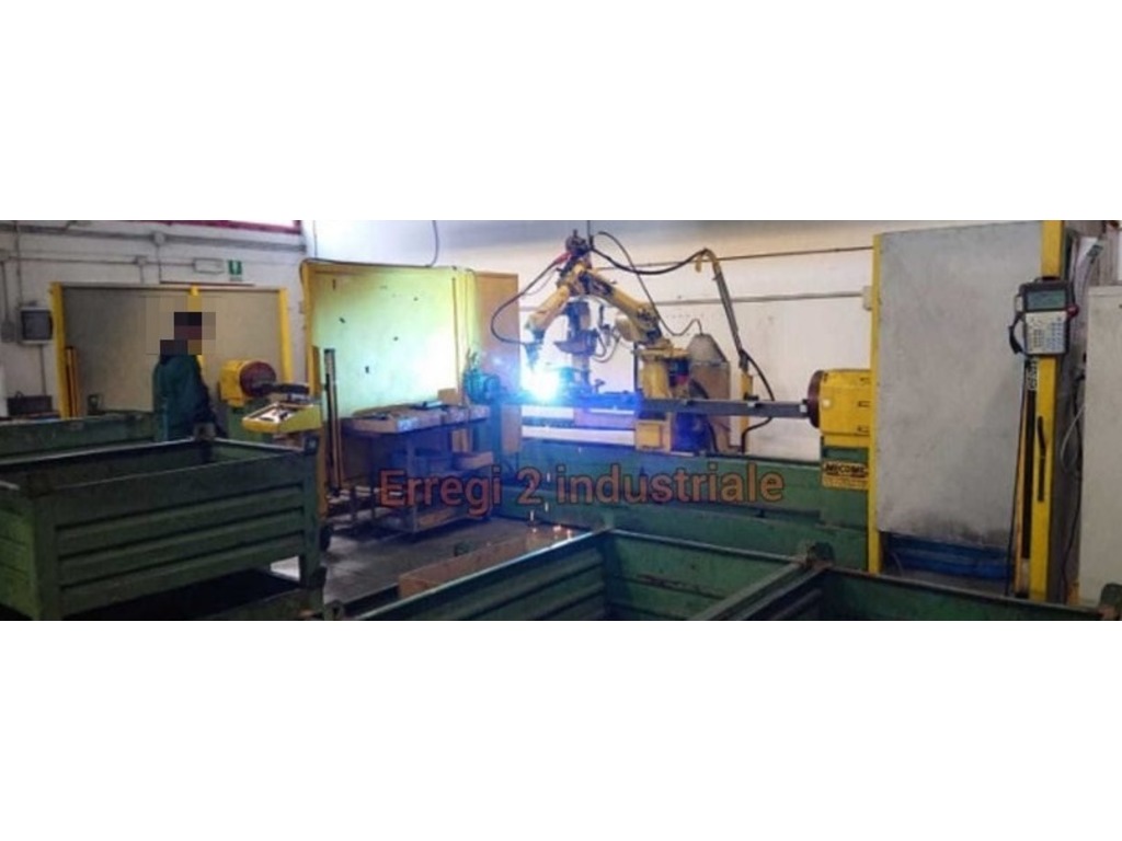 Isola robot Fanuc per saldatura mig mag in vendita - foto 1