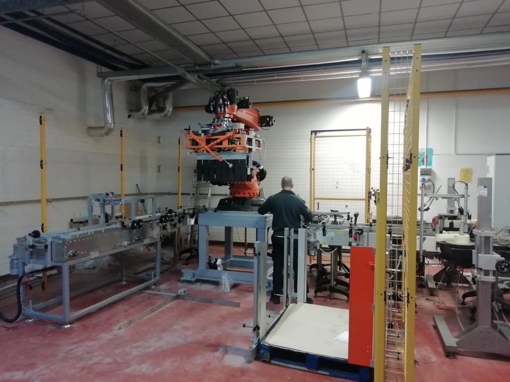Robot pallettizzatore in vendita - foto 4