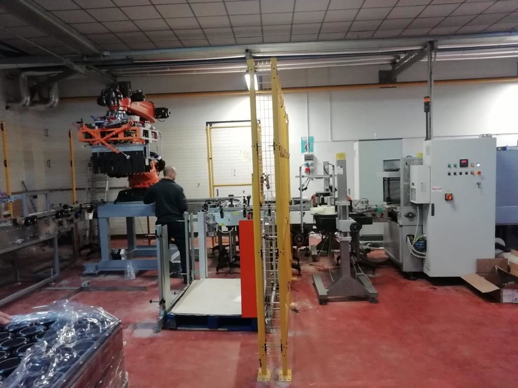 Robot pallettizzatore in vendita - foto 6
