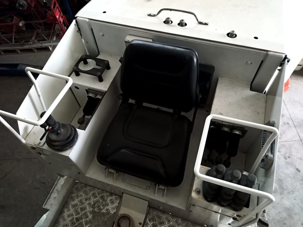 SOMERO LASER SCREED S160 del 1999 7800 ore in vendita - foto 3