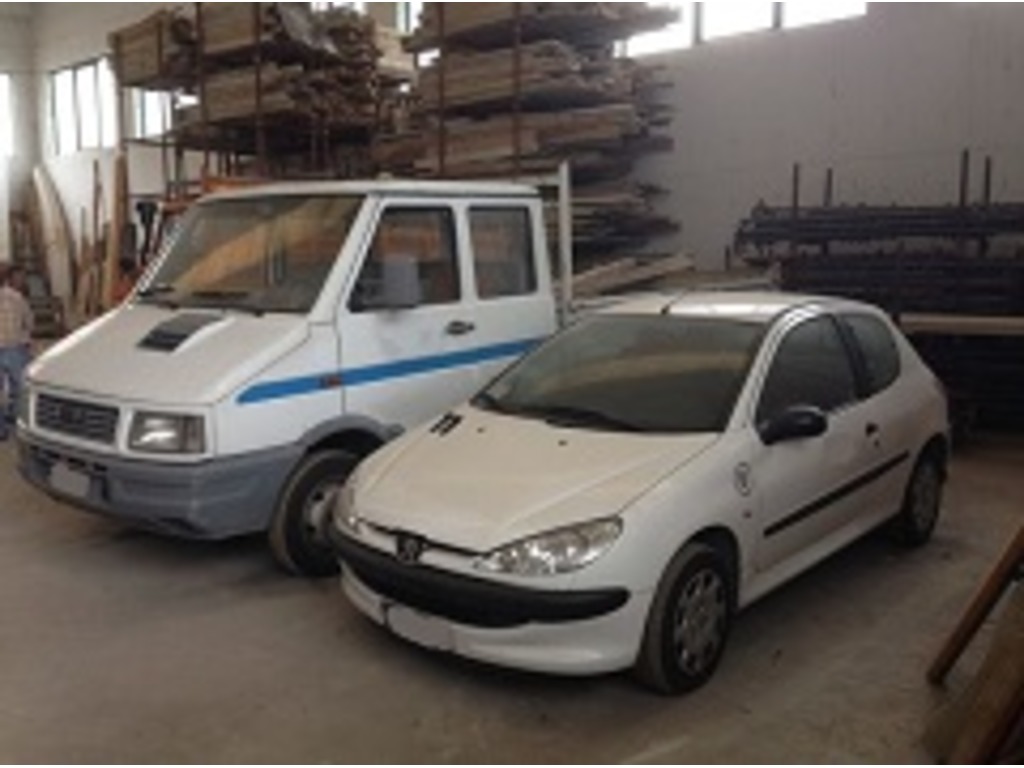 Vendesi autocarri Peugeot in vendita - foto 1
