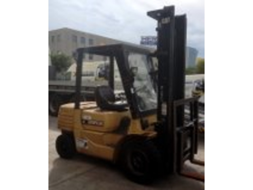 CARRELLO ELEVATORE  CATERPILLAR  DP 30 in vendita - foto 3