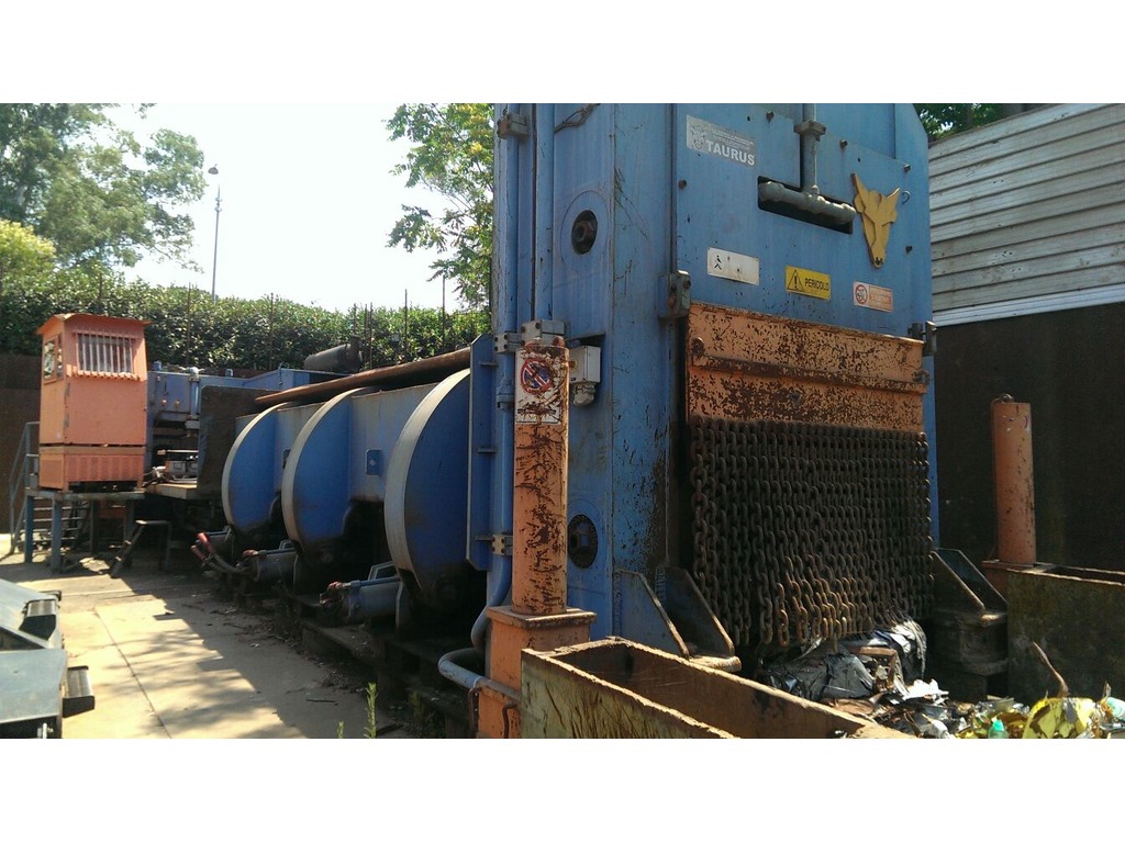 Cesoia C&amp;G Taurus 800T in vendita - foto 1