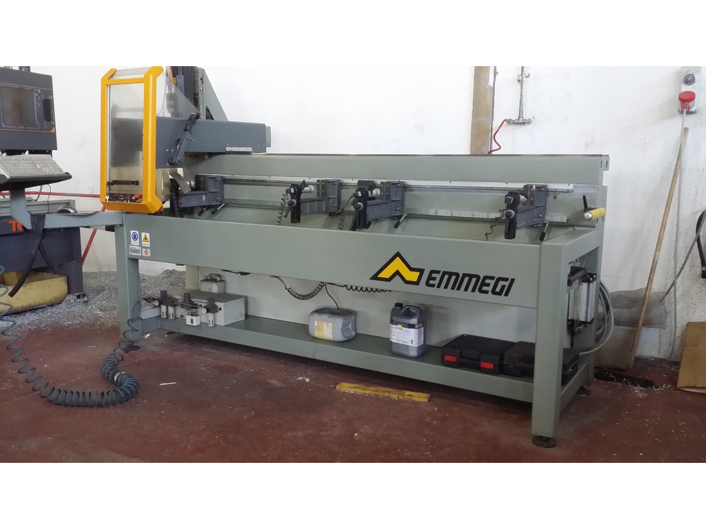 Centro di lavoro EMMEGI per alluminio cnc in vendita - foto 1