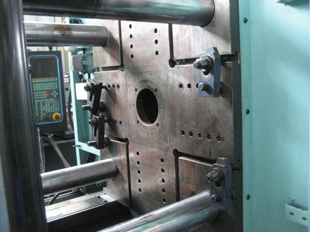 Pressa a iniezione per termoplastici 150 ton Plastic Metal in vendita - foto 3