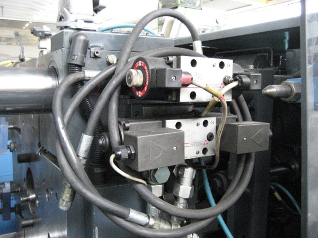 Pressa a iniezione per termoplastici 150 ton Plastic Metal in vendita - foto 6