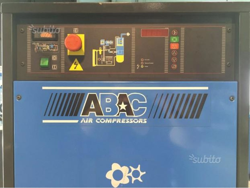 Compressore a vite su serbatoio ed essiccatore in vendita - foto 2