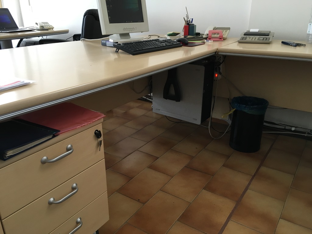 MOBILI UFFICIO in vendita - foto 1