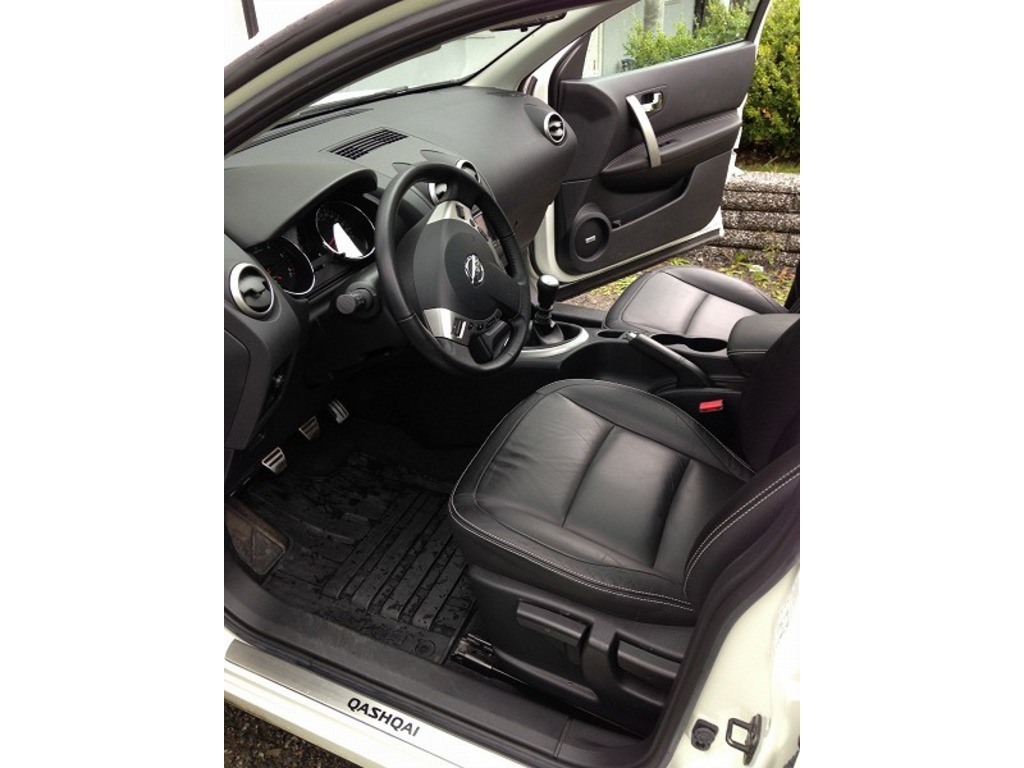 Nissan Qashqai 1.5 dCi Tekna Premium Navi in vendita - foto 2