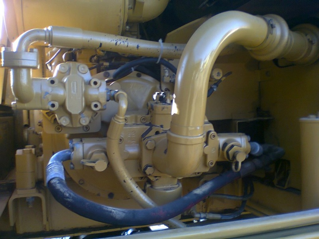 Caterpillar 215C, Anno 1988, in vendita - foto 4