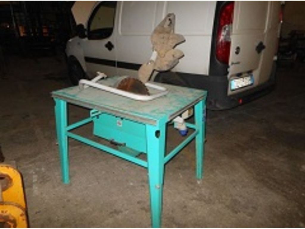 Vendesi troncatrice per legno in vendita - foto 1