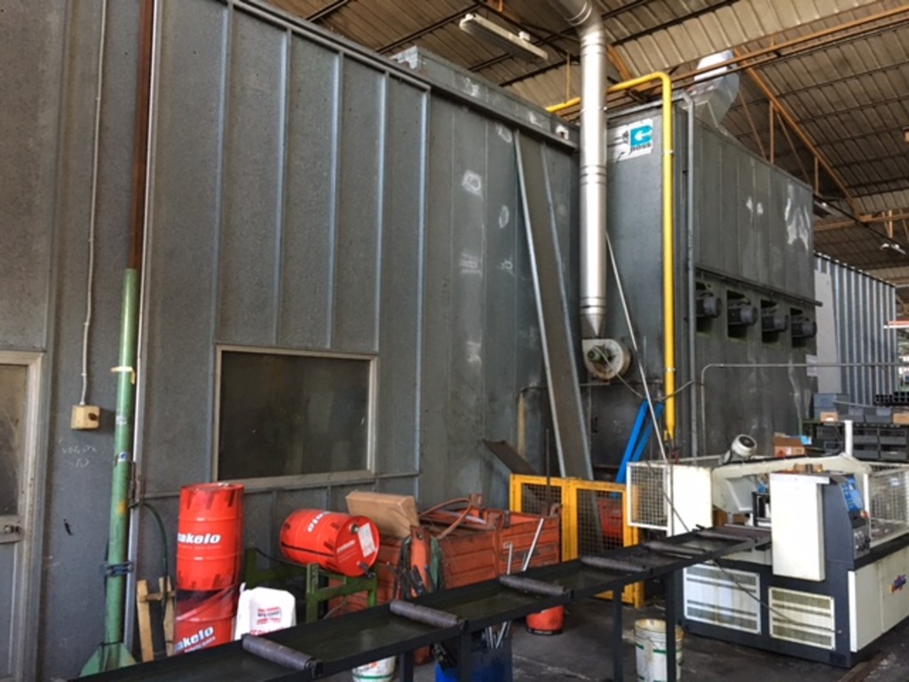 Impianto per verniciatura a liquido BOSS usato in vendita - foto 1
