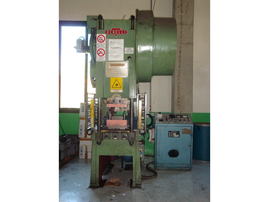 Pressa Meccanica Benelli 63 tonnellate in vendita - foto 1